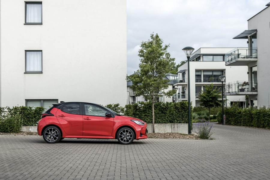  Toyota Yaris Hybrid 2020 года  (WW) (фото 96 из 111)